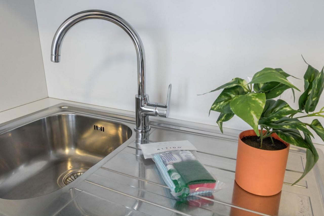 Appartamento Joivy Superb Flat For 4 With Balcony Near Milano Centrale Esterno foto